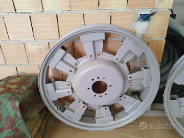 Cerchi e flange strette per trattore