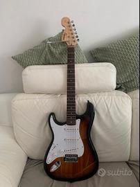 Squier by Fender Stratocaster Sunbrust Mancina