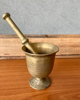 Antico mortaio speziale/farmacia ottone massiccio