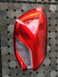 Fanale post sx Focus IV 2019