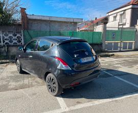 Lancia Ypsilon 1.3 mtjet 95 cv - bassi consumi