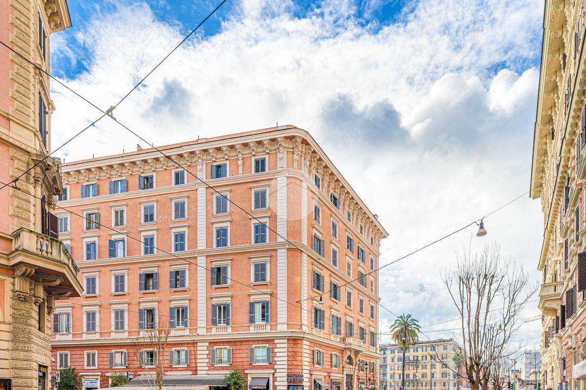NEGOZIO A ROMA - Vista 3