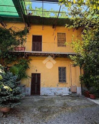 CASA DI CORTE A GREZZAGO