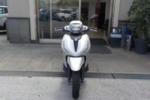 PIAGGIO Beverly 300 i.e. Anno