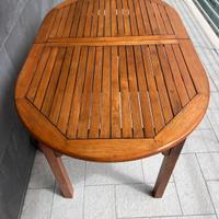Tavolo in legno allungabile da esterno + 4 sedie