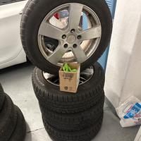 Cerchi in lega con gomme invernali 205/60 r16