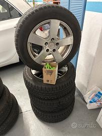 Cerchi in lega con gomme invernali 205/60 r16