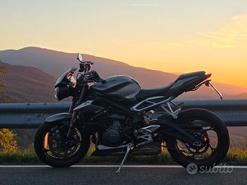 Triumph Street Triple RS