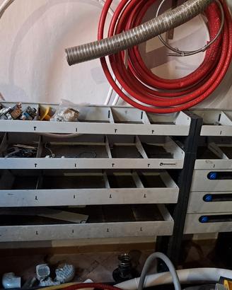 Scaffale porta attrezzi