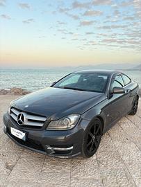 Mercedes-benz C 220 CDI BlueEFFICIENCY Avantgarde