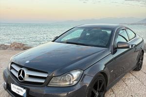 Mercedes-benz C 220 CDI BlueEFFICIENCY Avantgarde
