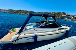 Barca RIO Cruiser semicabinata