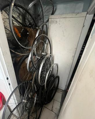 I 22 ruote da bici a soli 35 € in totale