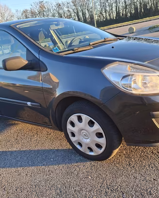 Renault clio lll 1.2 16v(benzina/metano)