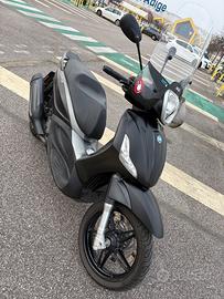 Beverly Piaggio 350