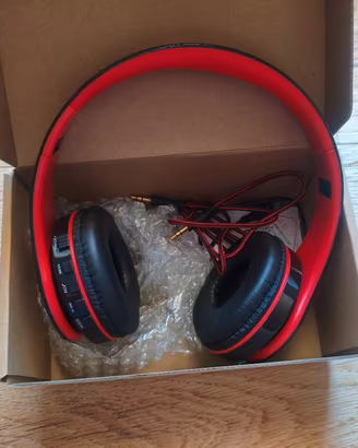 Cuffie bluetooth e aux musica