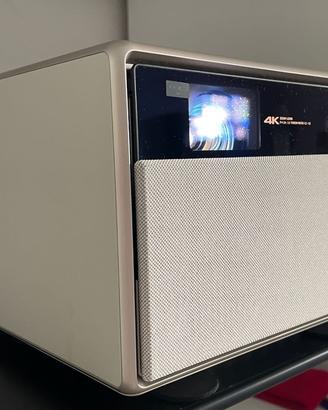 XGIMI Horizon Ultra 4K – pari al nuovo + scatola