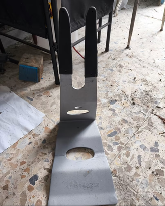 Supporto da terra pavimento per bici