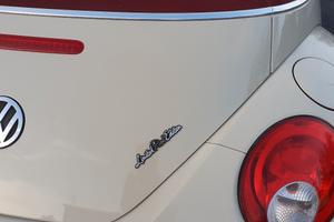 maggiolino new beettle cabrio edizione limit