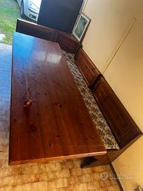 tavolo in legno massiccio con panca angolare rusti