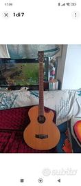 Basso acustico elettrificato chitarra
