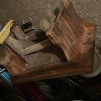 Sgabelli in legno