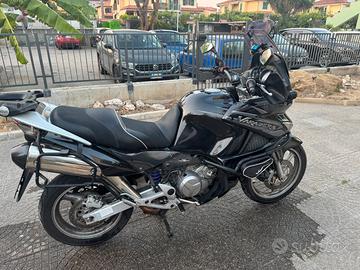 Varadero 1000 XL - Transalp - Africa Twin