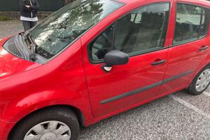 Renault modus 1.5 diesel  km 98000 anno 2007
