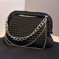 Borsa in fettuccia ad uncinetto