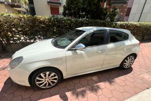 2013 Alfa Romeo Giulietta