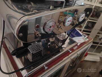 macchina caffè illy 