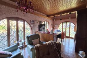 VILLA SINGOLA A PONZONE