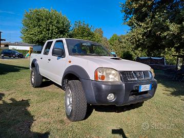 Nissan Navara D22 4x4