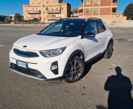 Kia stonic 1.0 120cv full optional garanzia 2026