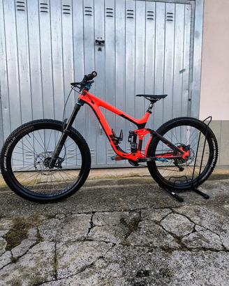MTB enduro giant regin 
