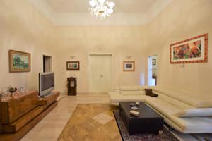 Zona borgo/ adiacenze Villa Peripato