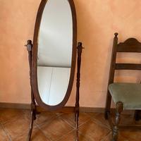 Specchio inclinabile in legno