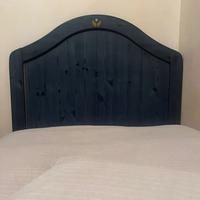 Letto singolo in legno blu