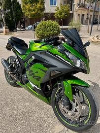 Kawasaki ninja 300 abs