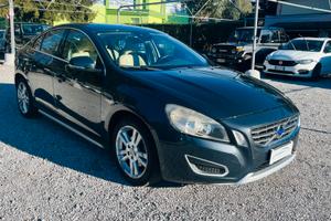 Volvo S60 D3 Geartronic Momentum