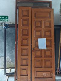 Portone in legno 