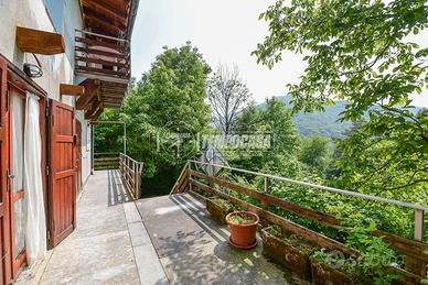 TRILOCALE CON TERRAZZO E BALCONE!!!