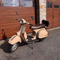 Vespa p 200 e