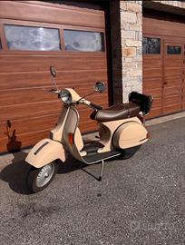 Vespa p 200 e