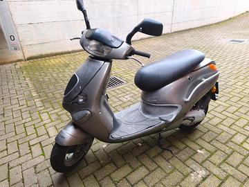  piaggio scooter usato