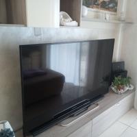 Televisione Smart 60''