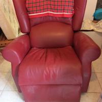 Poltrona con alzata assistita