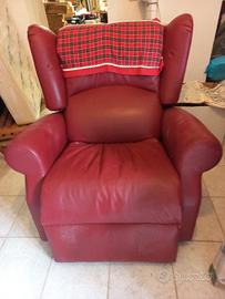 Poltrona con alzata assistita