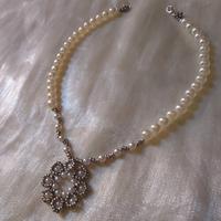 Collana Perle Stile Vintage Ciondolo fiore 