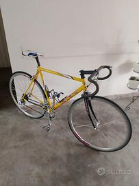 bici da corsa Carraro 